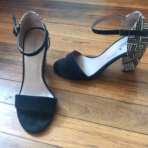 Xhilaration black heels